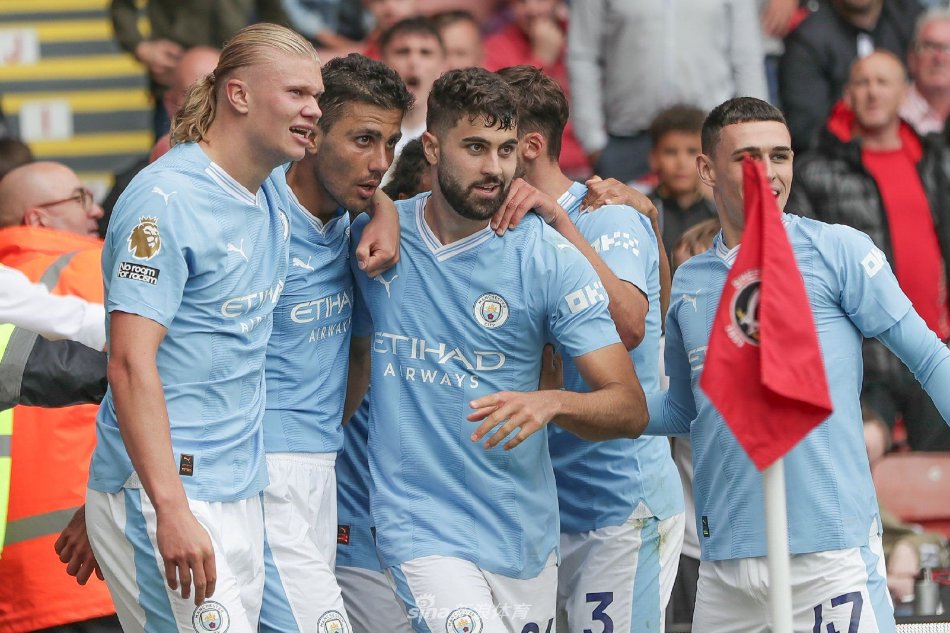 相比于帕奎 相比于帕奎