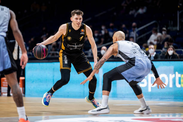 是一个充满 是一个充满